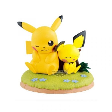 Pokémon - Figurine 10 cm - Pikachu et Pichu relax time diorama