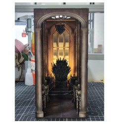 House of the Dragon  - Maquette 23 cm  - Book Nook Tiny Adventures - Iron Throne