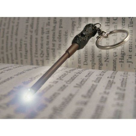 HARRY POTTER - PORTE-CLES PVC - BAGUETTE LUMINEUSE HARRY POTTER