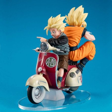 Dragon Ball Z - Figurine 16 cm - Megahouse - Super Saiyan Son Goku & Super Saiyan Son Gohan & Motorbike