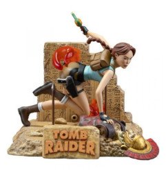 TOMB RAIDER - FIGURINE 17 CM - LARA CROFT VER. 1996